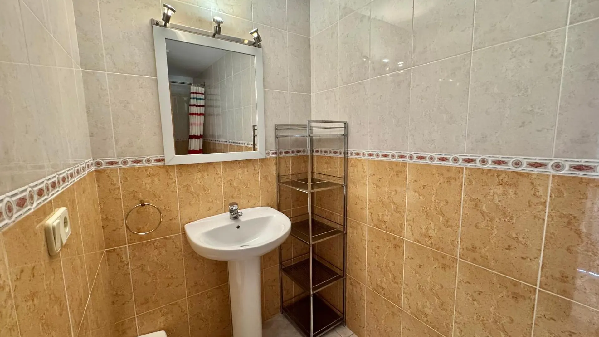 הוילה רוזס Turo Marina 3 וילה